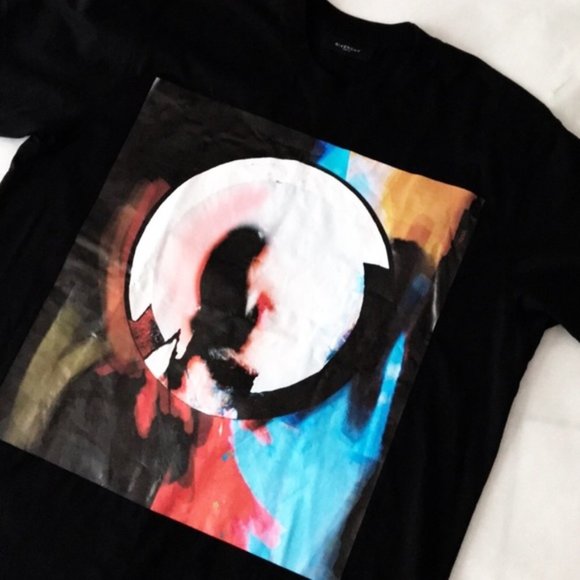 SOLD 🛍 NEW GIVENCHY GRAPHIC PRINT T-SHIRT - Picture 4 of 7